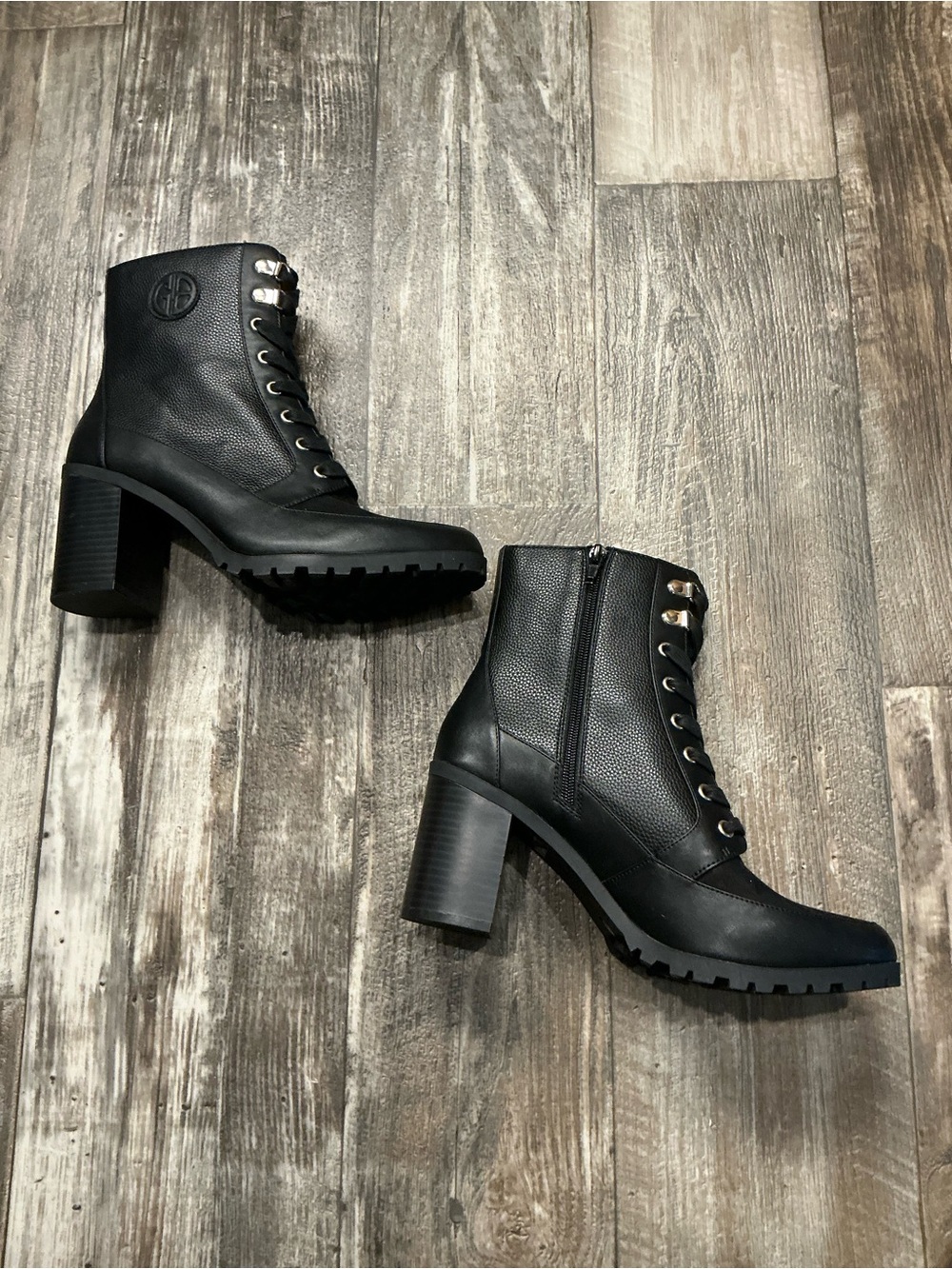 Giani Bernini Black Lace-Up Block Heel Ankle Boots Size 10 - Picture 12 of 16